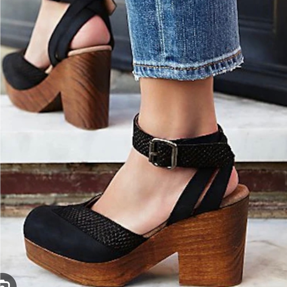 Free People Walk This Way Clogs 39